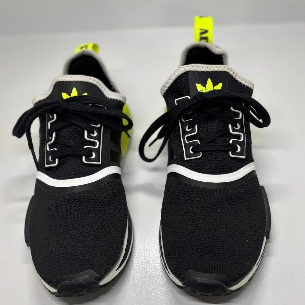 Adidas NMD_R1 Black and Lime Athletic Shoes men’s size 8.5 - Picture 3 of 10